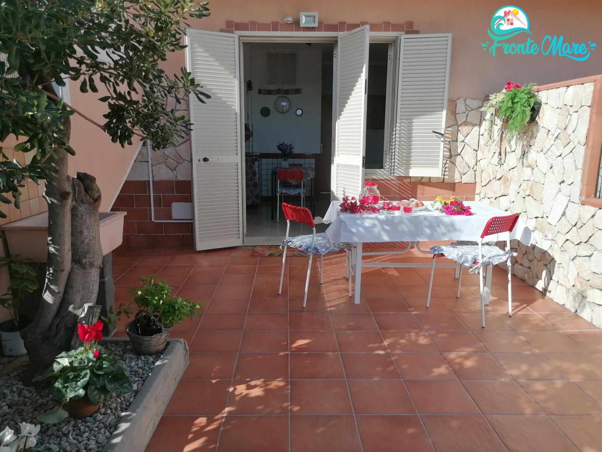 Willa Casa Fronte Mare Santa Teresa Di Riva Zewnętrze zdjęcie